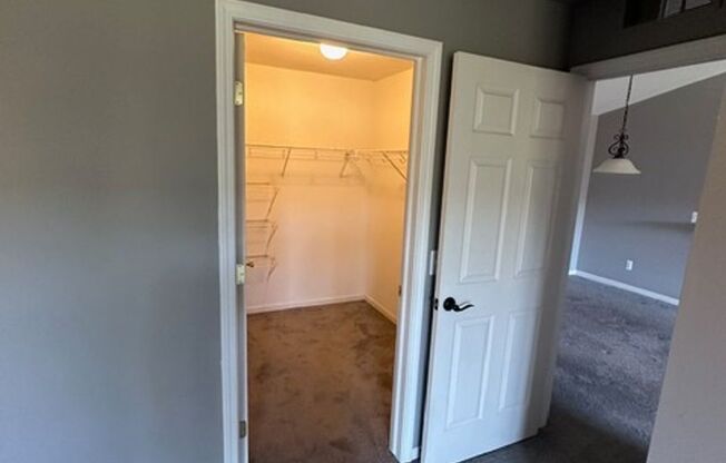 2 beds, 2 baths, $1,975