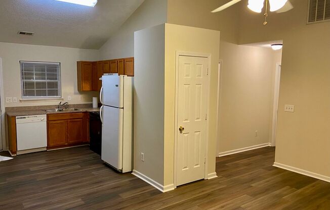 13804 CIR DR