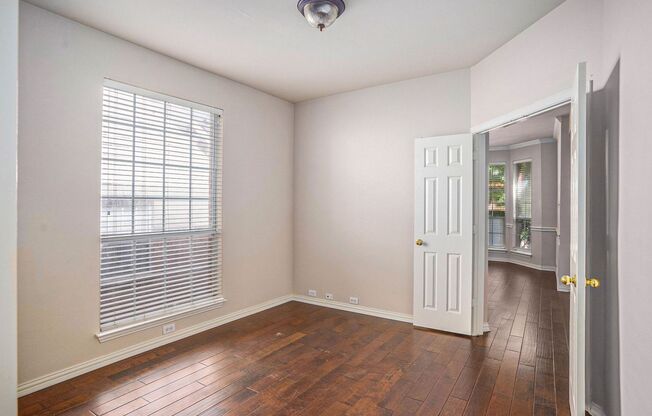 Beautifully Crafted 5 Bedroom 4 Bath in Flower Mound!