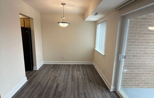 1 bed, 1 bath, 745 sqft, $1,660, Unit 14202 #203