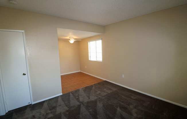 Heritage Plaza Apartment Homes Livingroom