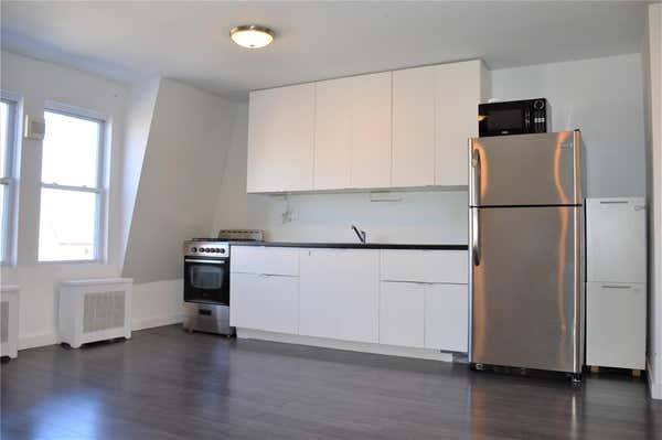 32 59 46 ST