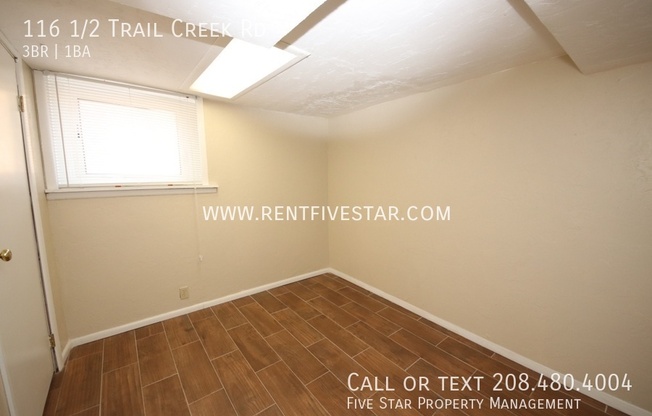 116 1/2 TRL CRK RD