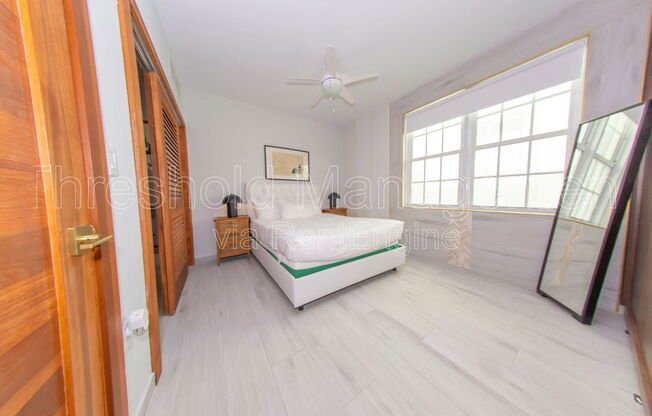 820 OCEAN DR