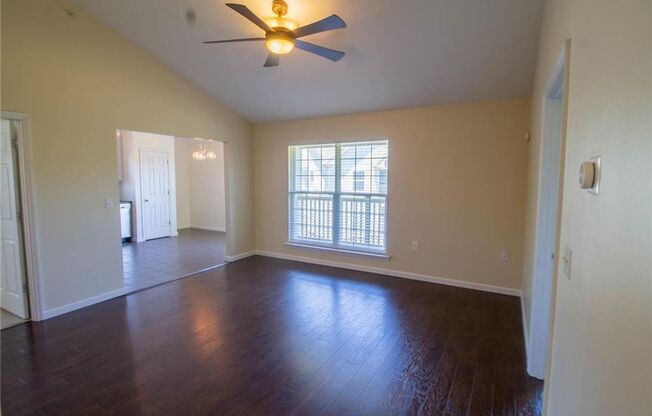 Beautiful 2 bedroom 2 bathroom condo in St. Peters
