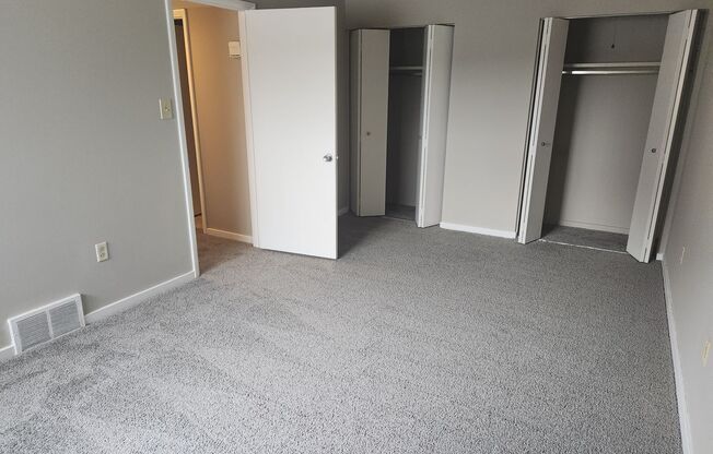 1 bed, 1 bath, 832 sqft, $1,120, Unit WG2-607