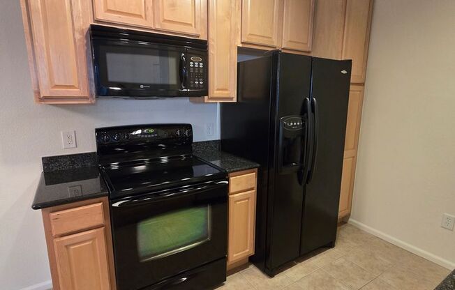 2 beds, 2 baths, $2,195, Unit # 14 205