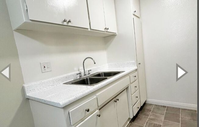 1 bed, 1 bath, $1,595, Unit 205