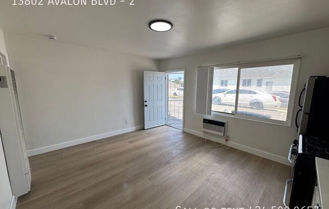 13802 AVALON BLVD