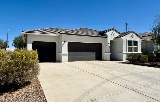 Large Newer-Built 4 Bedroom 2 Bathroom 3 Car Garage Home in Coolidge!