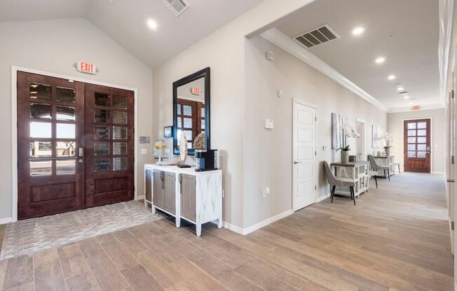 3 beds, 2 baths, 1,304 sqft, $1,829, Unit 568