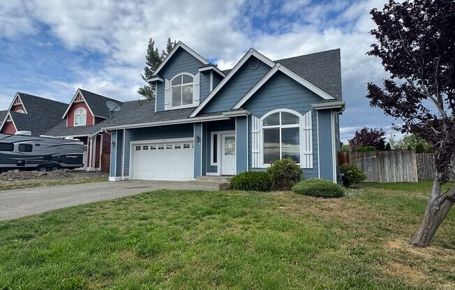 Large 4 Bed Rental in Established Neighborhood