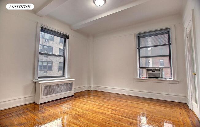 315 W 102 ST