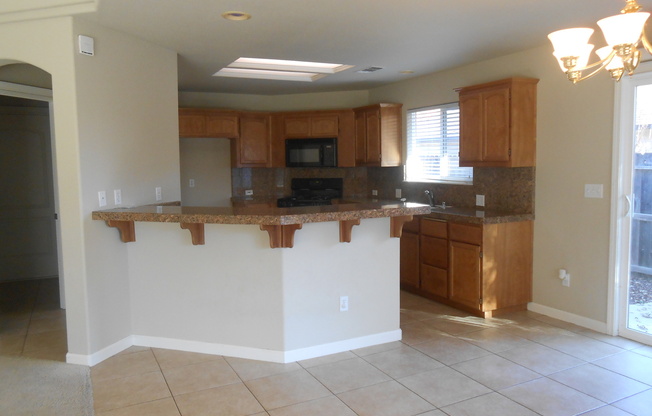 3 beds, 2 baths, $2,400