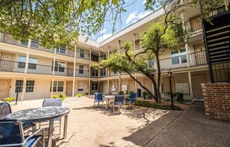 1 bed, 1 bath, $1,300, Unit # 11