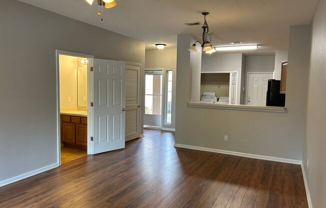 2/2.5 Townhome- The Gables at Wingfield Glen!!