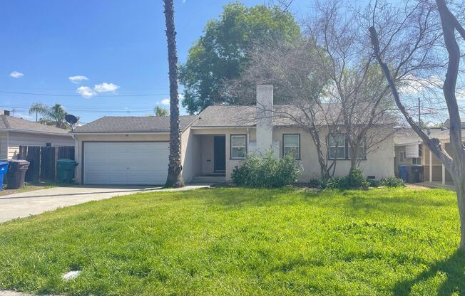 4594 Gardena Drive