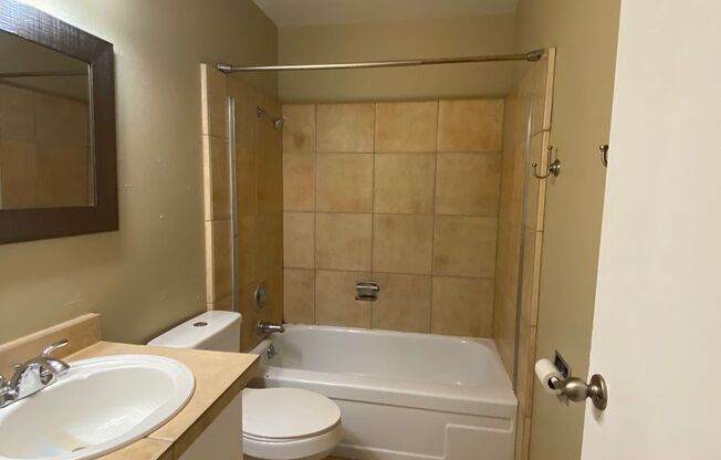 2 beds, 1 bath, $1,750, Unit AG53