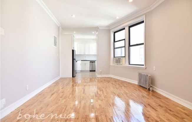 638 W 160 ST
