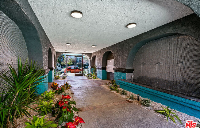 3 beds, 2 baths, 1,200 sqft, $2,895, Unit 212