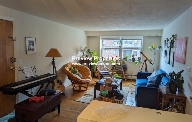 15 Commonwealth Ct Apt 12