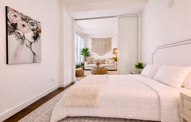 2 beds, 1 bath, 950 sqft, $2,950, Unit 709