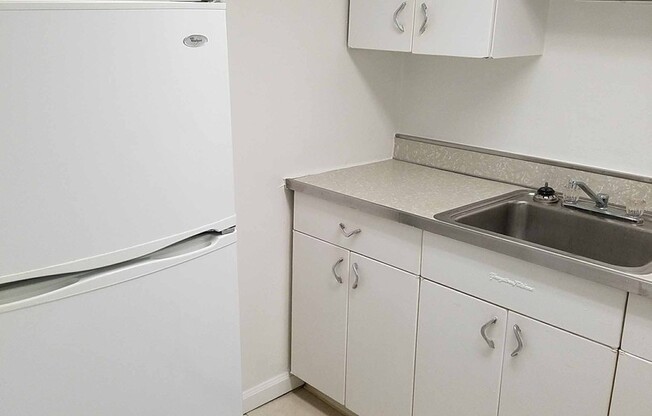 1 bed, 1 bath, 572 sqft, $1,450, Unit Old King Edward 44