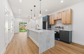 325 VARGAS ALY