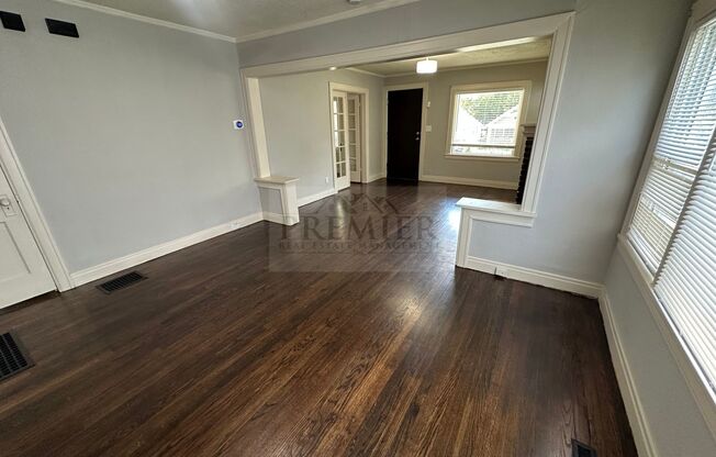 5626 Virginia Ave, Kansas City, MO 64110//3 bedroom/1 bath/ Deposit: $1325 Rent: $1325