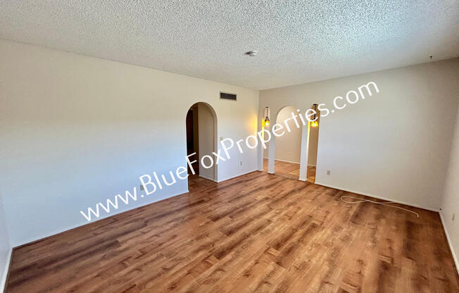 2060 N PAINTED HLS RD