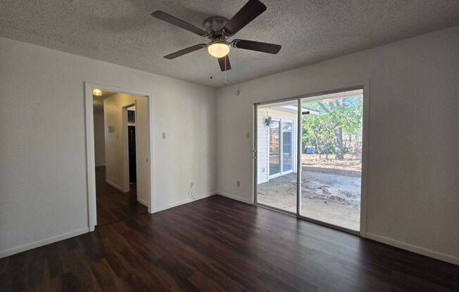 3 beds, 2 baths, $1,350