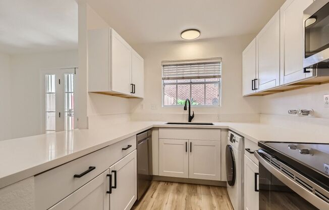 Beautiful Las Vegas Country Club townhome