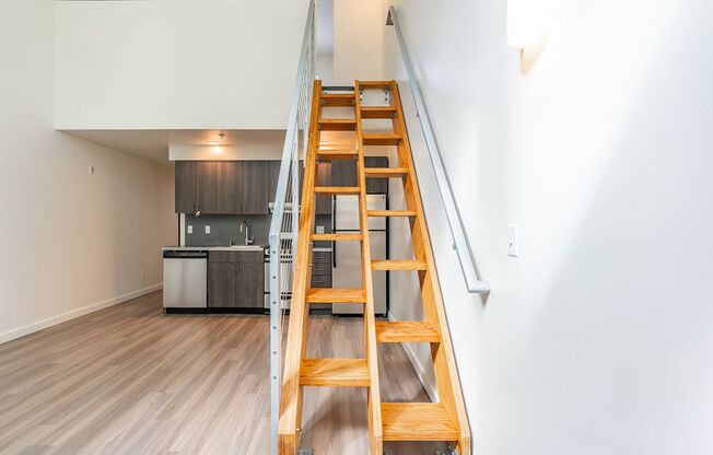 1 bed, 1 bath, 650 sqft, $1,949, Unit 705