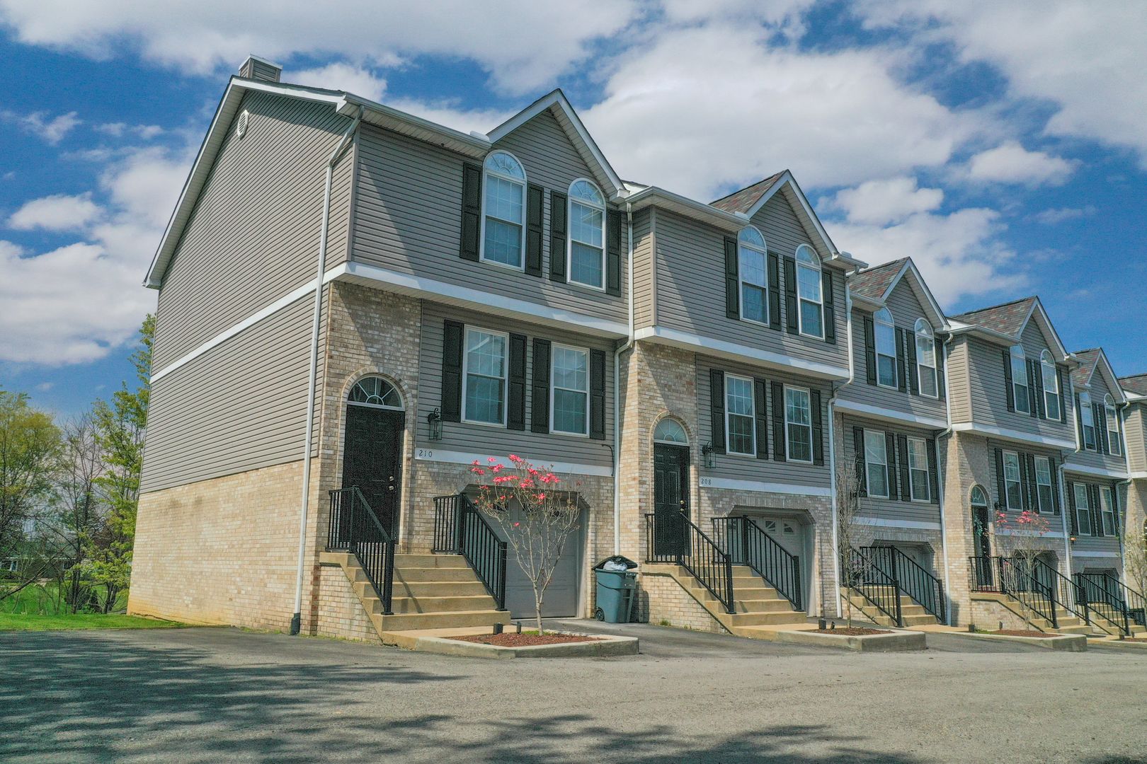 2 Bed 1.5 Bath Townhouse for Rent in Monaca, PA