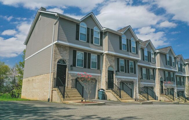 2 Bed 1.5 Bath Townhouse for Rent in Monaca, PA