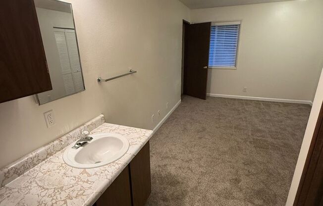 1 bed, 1 bath, 515 sqft, $825, Unit 26