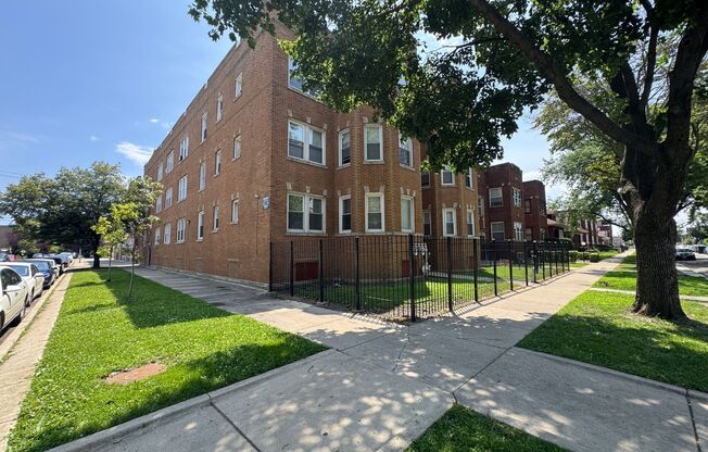 Maywood Homes LLC 7801 S Marshfield
