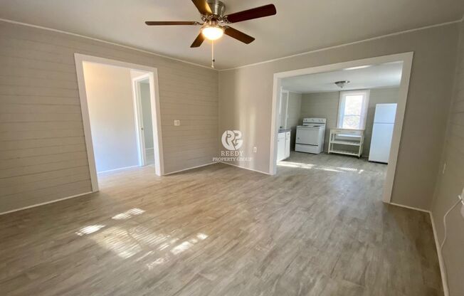 Remodeled 2 bedroom / 1 bathroom home available now!