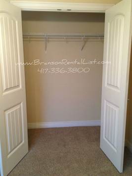 3 beds, 2 baths, $1,300