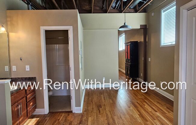 1 bed, 1 bath, $1,150