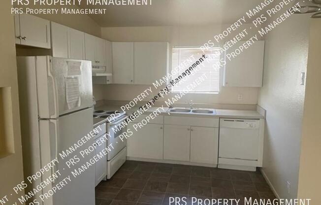 465 W. Ivyglen St