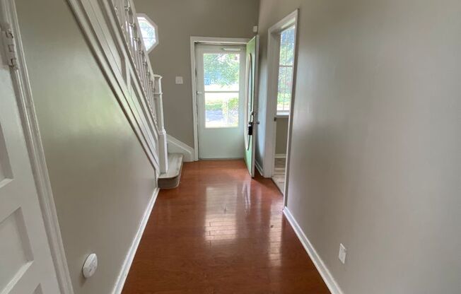 4 bedrooms, 2 bathrooms home available in September!!