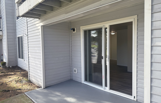 3 beds, 2 baths, 1,126 sqft, $2,450, Unit E101