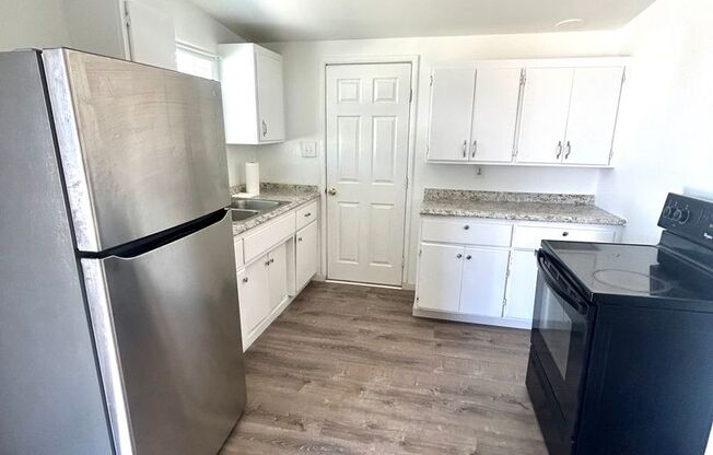 Charming 3 bedroom 1 Bathroom Apartment