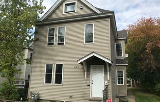 353 Lawson Ave E