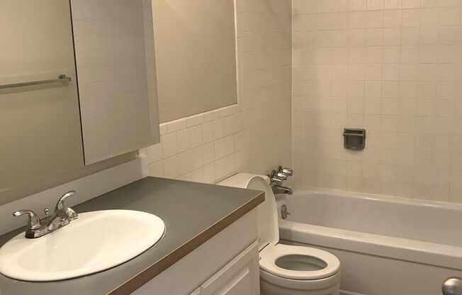 2 beds, 1 bath, 900 sqft, $1,479, Unit 311