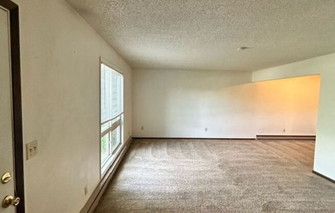 2 beds, 1 bath, $1,825