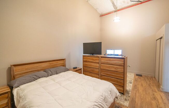 3 beds, 3 baths, $2,500, Unit 107 - C