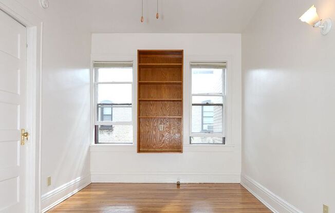 Studio, 1 bath, 220 sqft, $785, Unit 11 - 32B