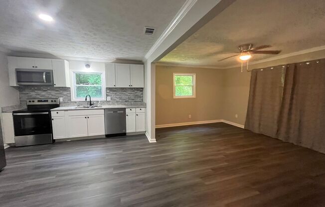 2 beds, 1 bath, $1,500